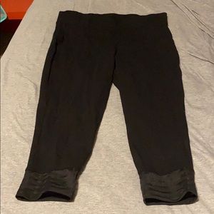 Black Capri Leggings